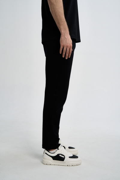 990921001775711881-1442782_4